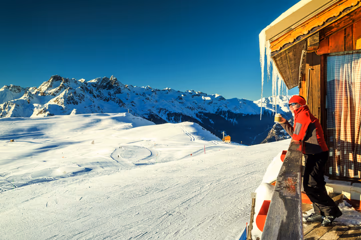 Station des Alpes françaises au-dessus de la limite des arbres